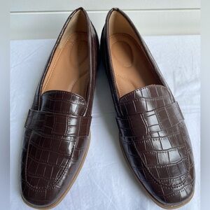 Chocolate Brown Croc Embossed Slip On Flat Classic City Loafers Size 7 Old Money